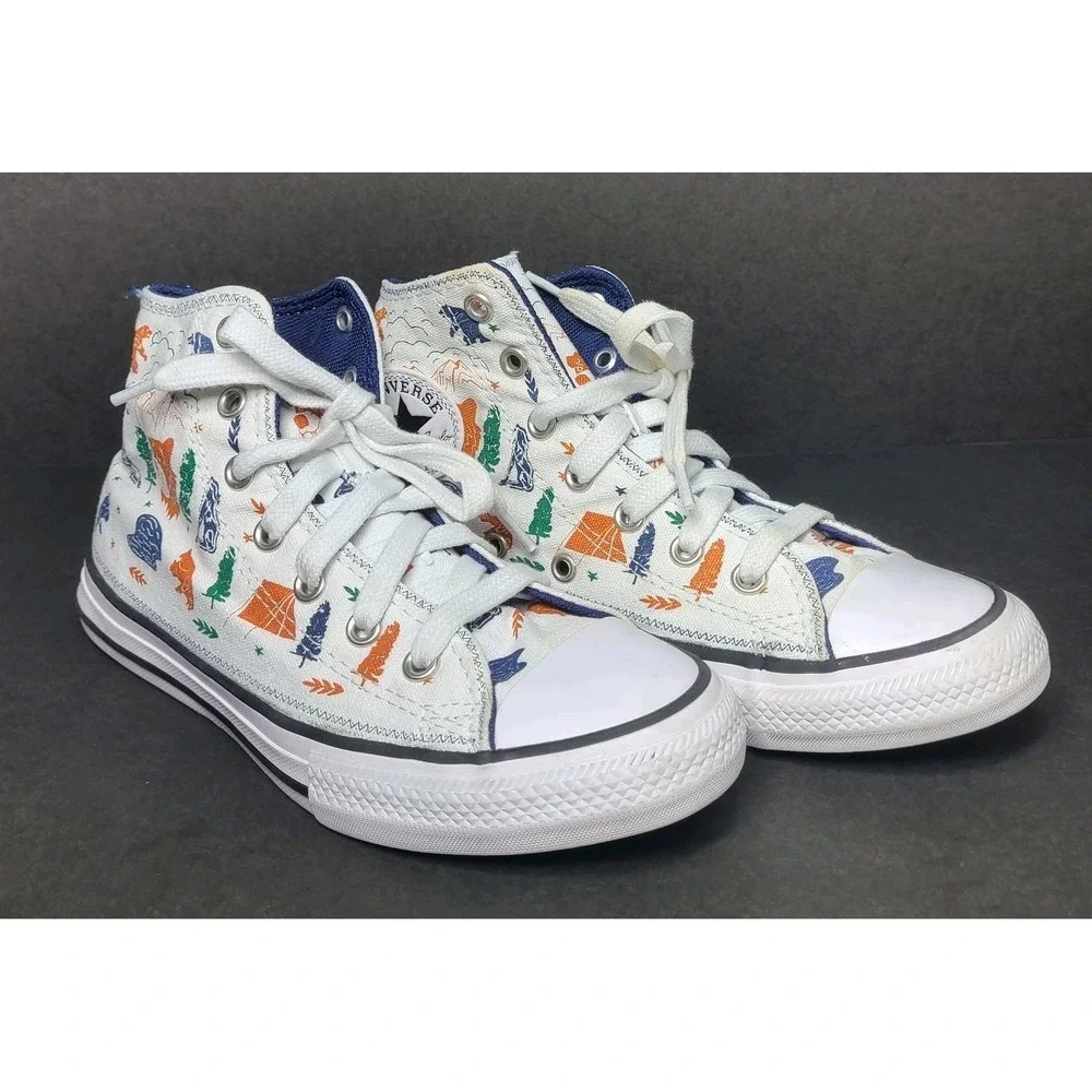 Converse Chuck Taylor All Star Kids Junior Size 2 Woodland Bear Print High Tops